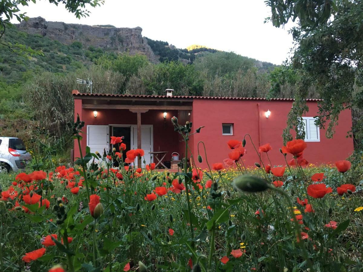 Villa Rafael Vega de San Mateo Exterior foto